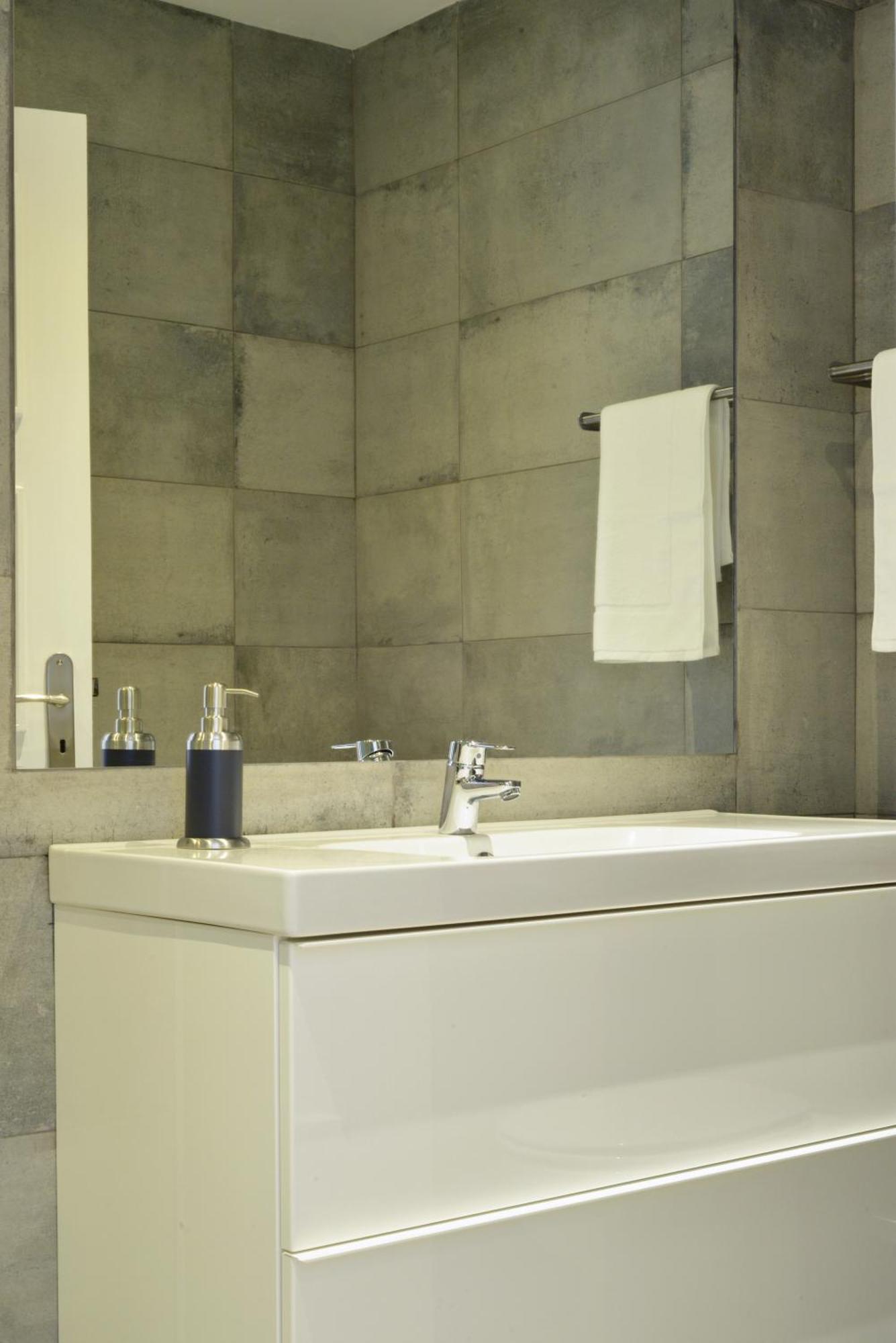 Spot Ceuta Apartamento Oporto